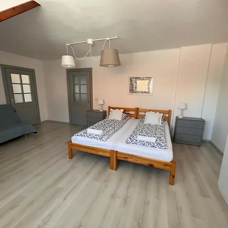Guest house Pacsirta Grand *