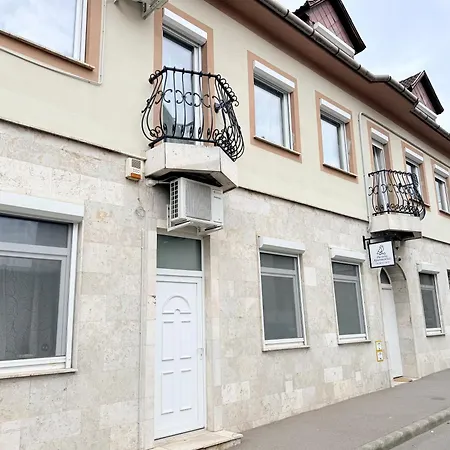 Pacsirta Grand Guest house